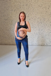 Statuette femme enceinte ( grossesse )